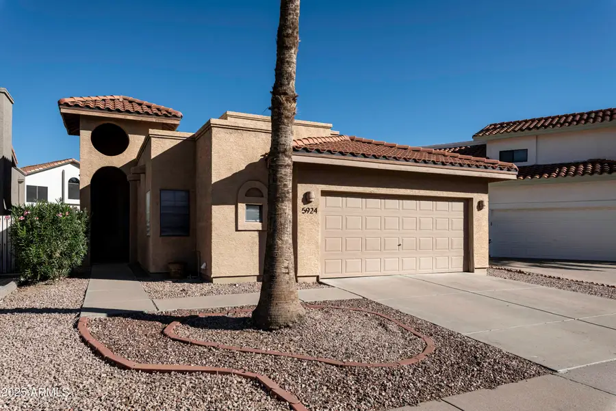 5924 E Aire Libre Lane, Phoenix, AZ 85254 - Image #2