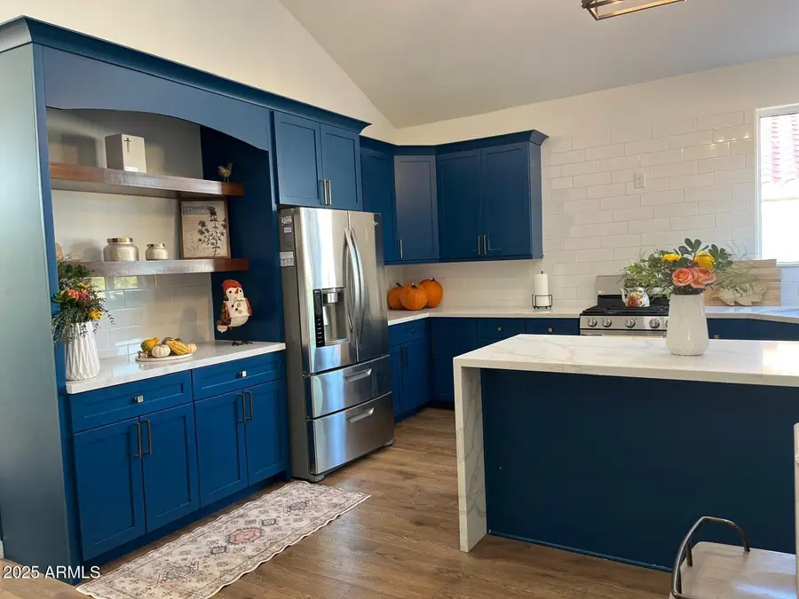 6815 S 33rd Avenue, Phoenix, AZ 85041 - Image #2