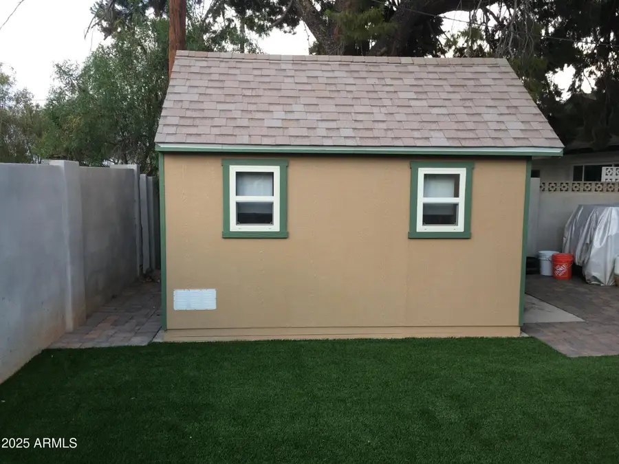 8742 E Berridge Lane, Scottsdale, AZ 85250 - Image #3