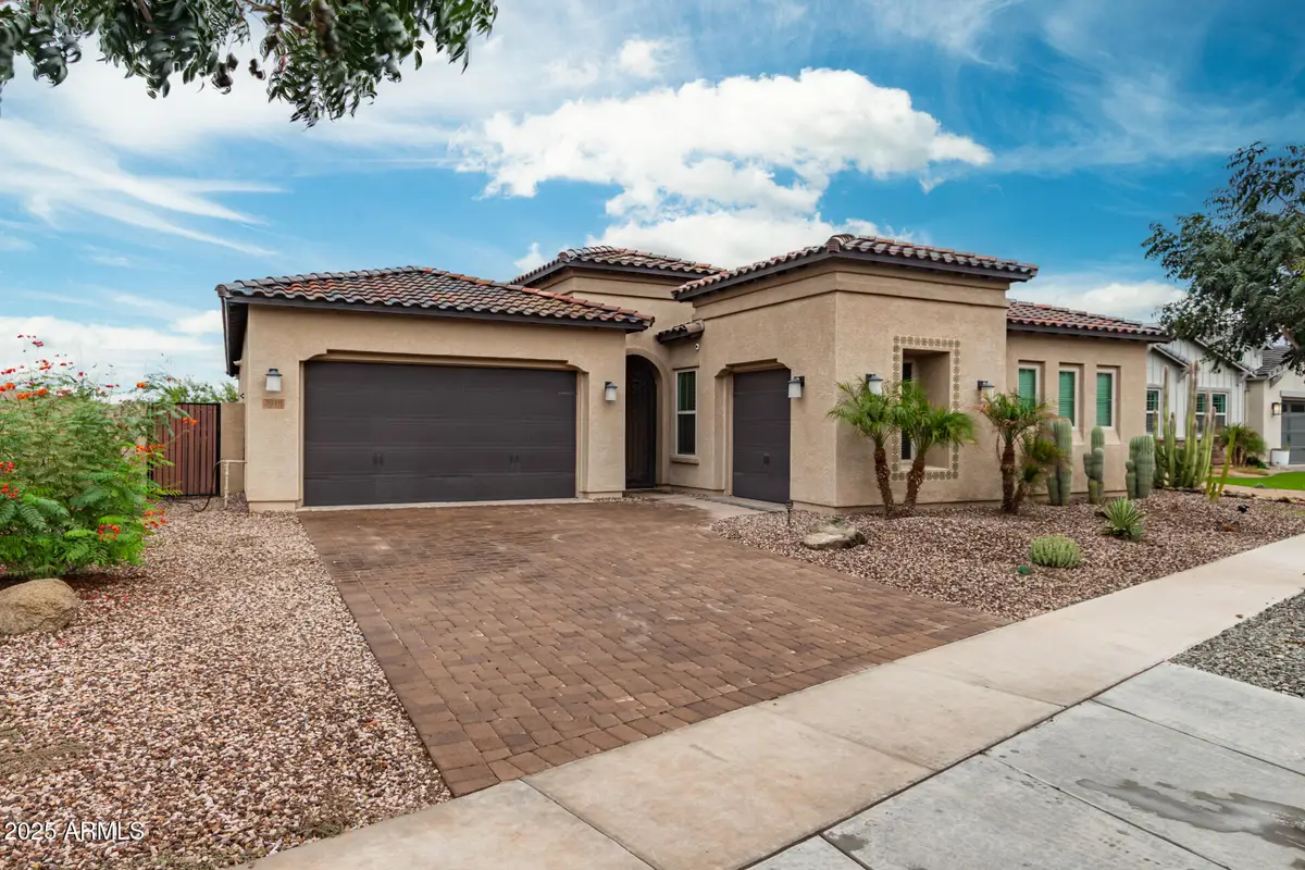 3010 E Desert Lane, Phoenix, AZ 85042 - Image #1