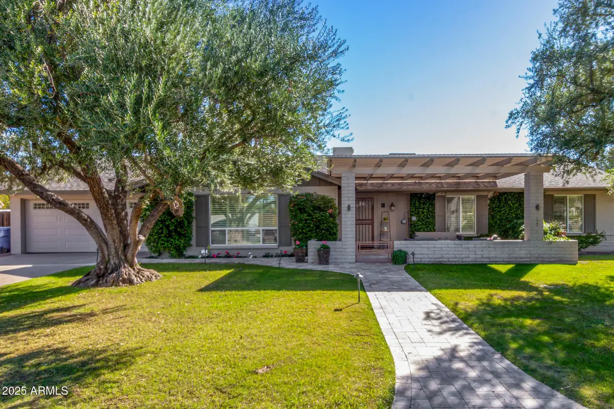 58 E Canterbury Court, Phoenix, AZ 85022 - #1
