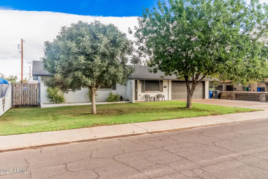 1064 E Dolphin Avenue, Mesa, AZ 85204 - Image #3