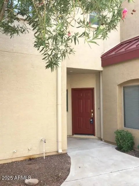 1015 S Val Vista Drive #8, Mesa, AZ 85204