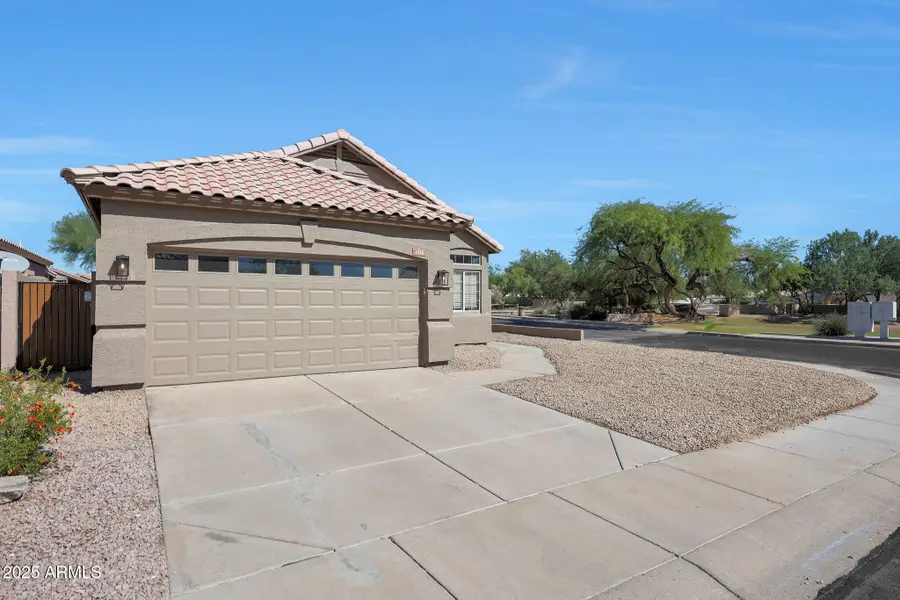 4338 E South Fork Drive, Phoenix, AZ 85044 - Image #2