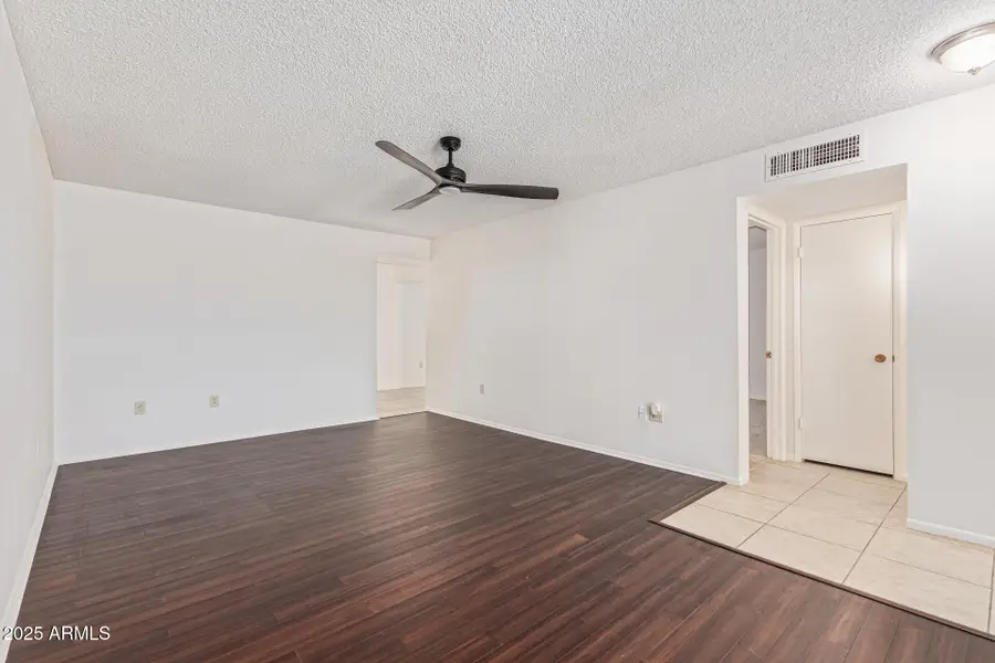 17217 N Del Webb Boulevard, Sun City, AZ 85373 - Image #3