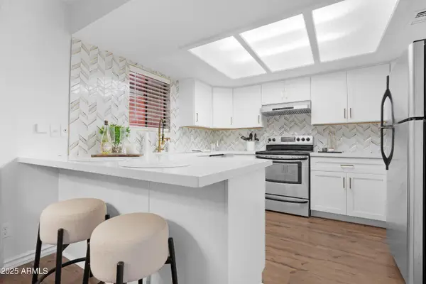 4303 E Cactus Road #410, Phoenix, AZ 85032