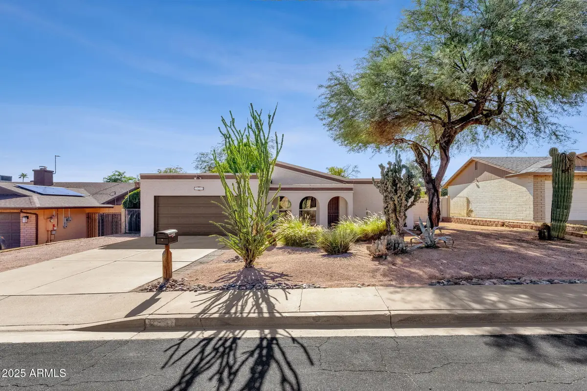2041 E Karen Drive, Phoenix, AZ 85022 - Image #1