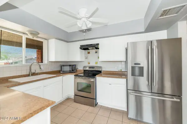 316 E Vogel Avenue, Phoenix, AZ 85020