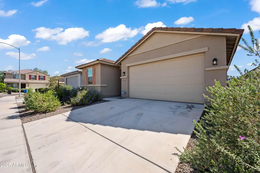 10519 W Atlantis Way, Phoenix, AZ 85353 - Image #3