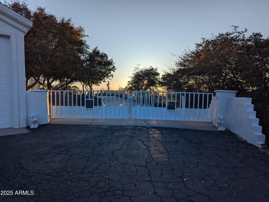 568 N Las Flores Drive, Oracle, AZ 85623 - Image #2