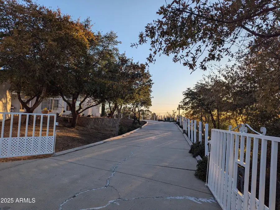 568 N Las Flores Drive, Oracle, AZ 85623 - Image #3