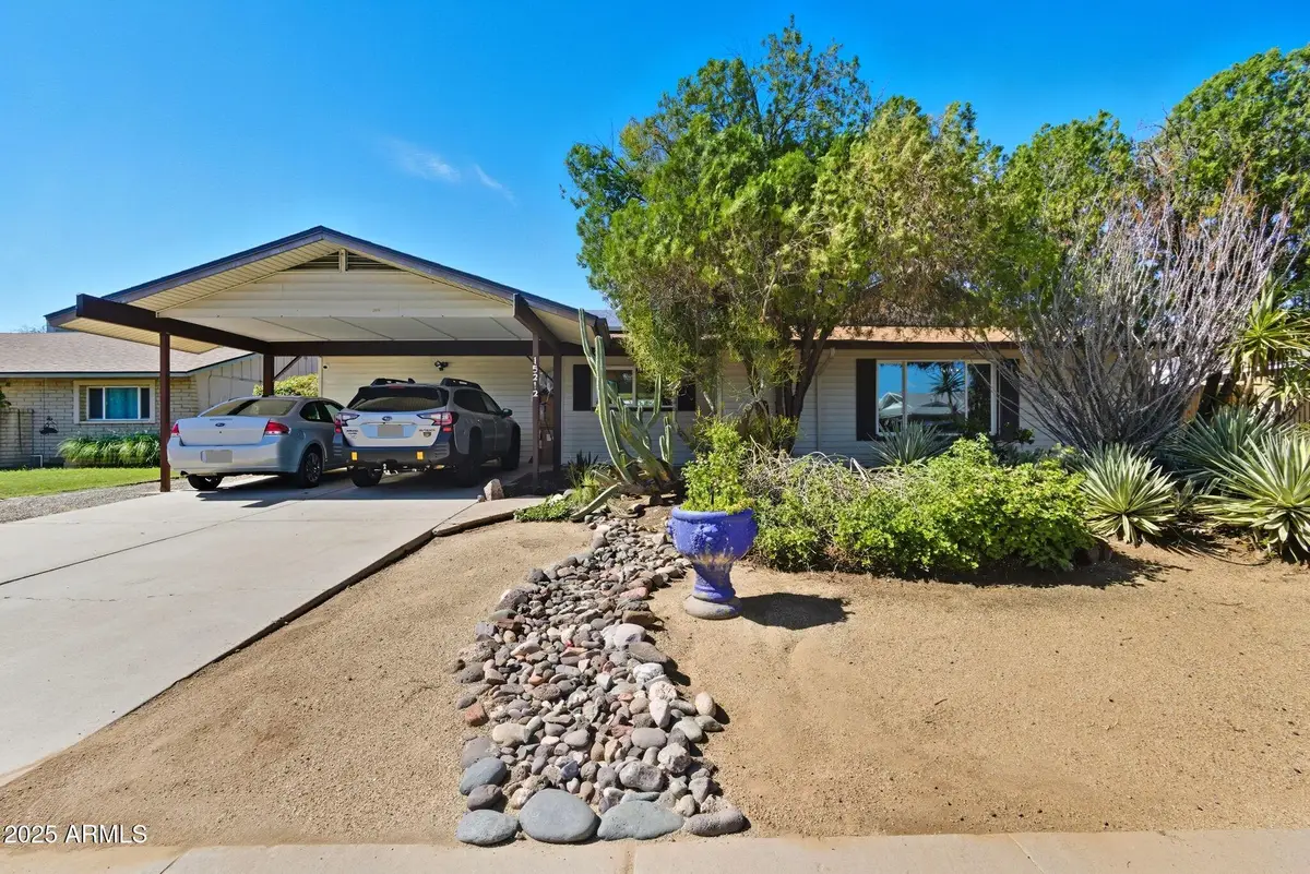 15212 N 37th Avenue, Phoenix, AZ 85053 - Image #1
