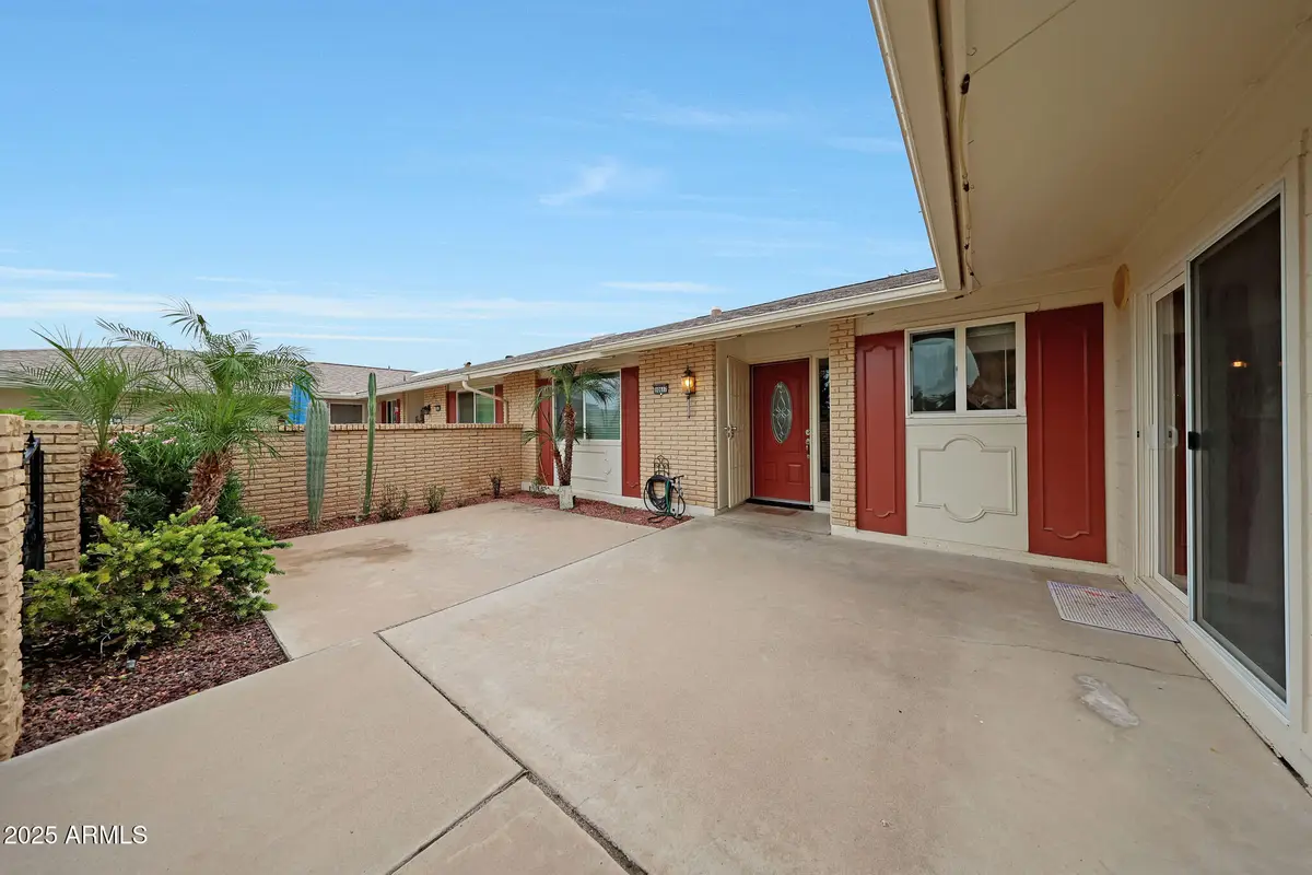 10617 W El Capitan Circle, Sun City, AZ 85351 - Image #1