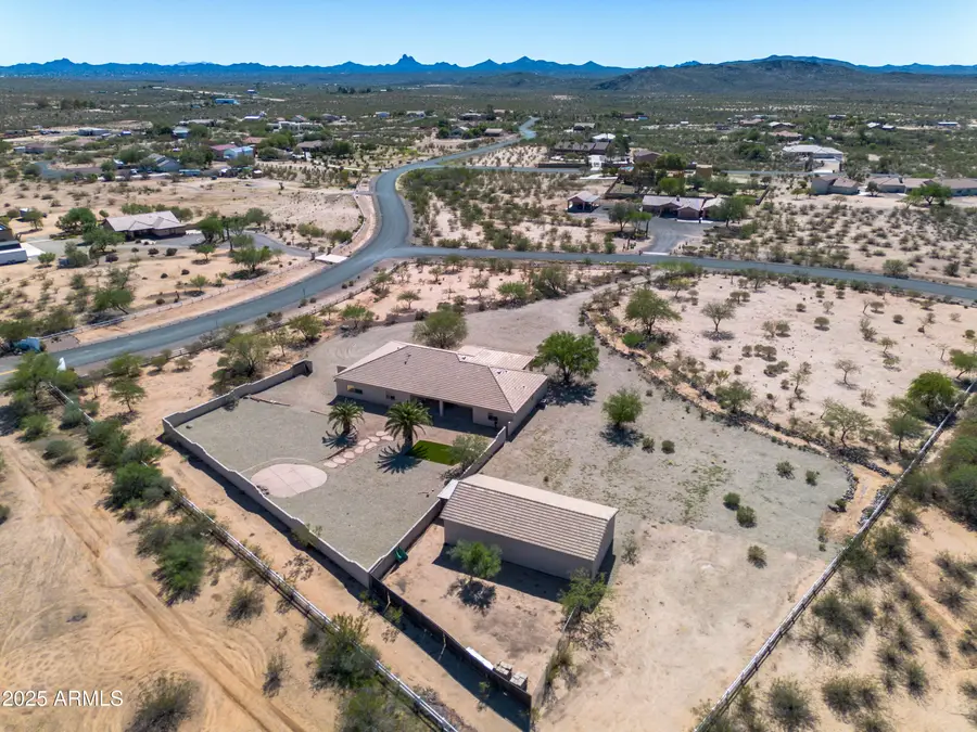 21280 W Vista Royale Drive, Wickenburg, AZ 85390 - Image #2