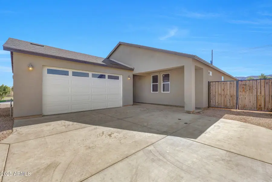 913 E Fremont Road #1, Phoenix, AZ 85042 - Image #2