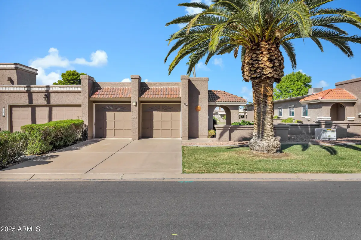 25236 S Mohawk Drive, Sun Lakes, AZ 85248 - Image #1