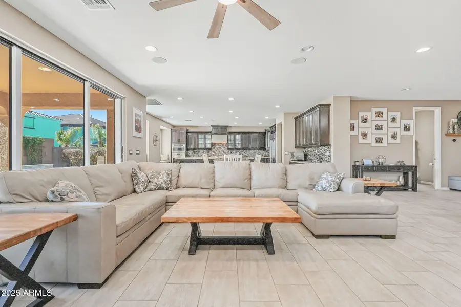 617 W Cantebria Drive, Gilbert, AZ 85233 - Image #3