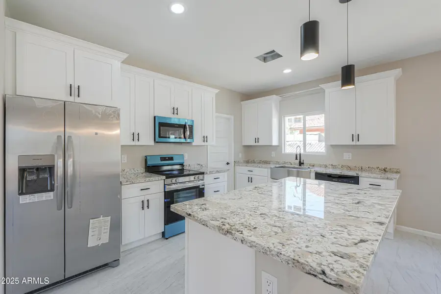 229 E Cedar Avenue, Casa Grande, AZ 85122 - Image #3