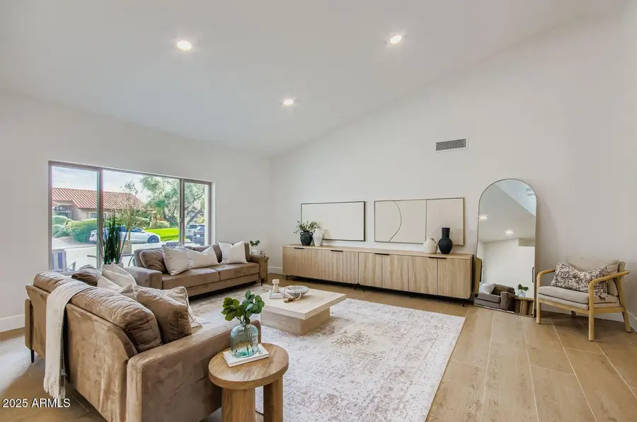 10580 E San Salvador Drive, Scottsdale, AZ 85258 - Image #3