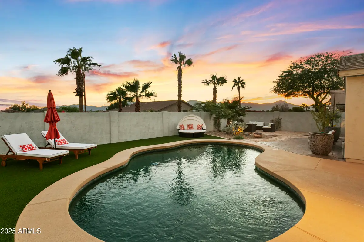 1629 W Glenhaven Drive, Phoenix, AZ 85045 - Image #1