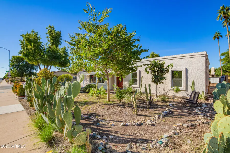 1924 N Harris Drive, Mesa, AZ 85203 - Image #3