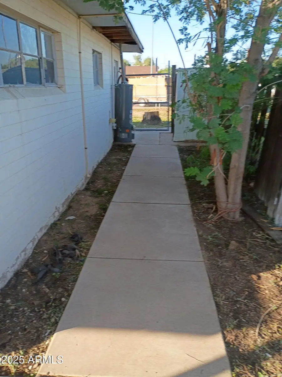 705 W 2nd Place, Mesa, AZ 85201 - Image #3