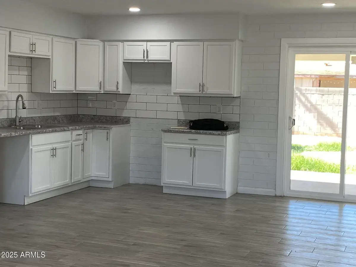 5836 N 64th Avenue, Glendale, AZ 85301 - Image #1