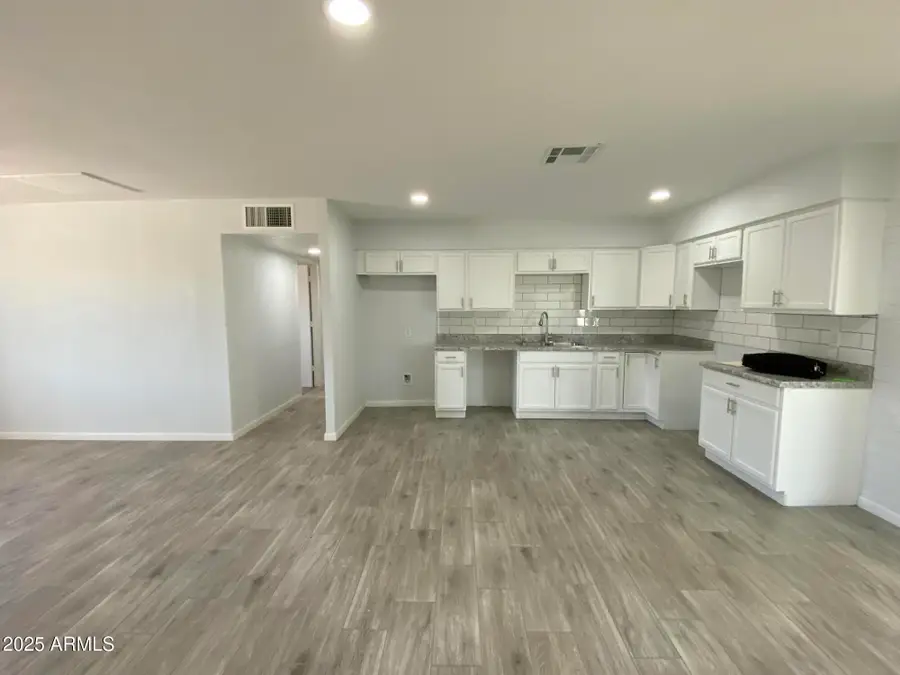 5836 N 64th Avenue, Glendale, AZ 85301 - Image #2