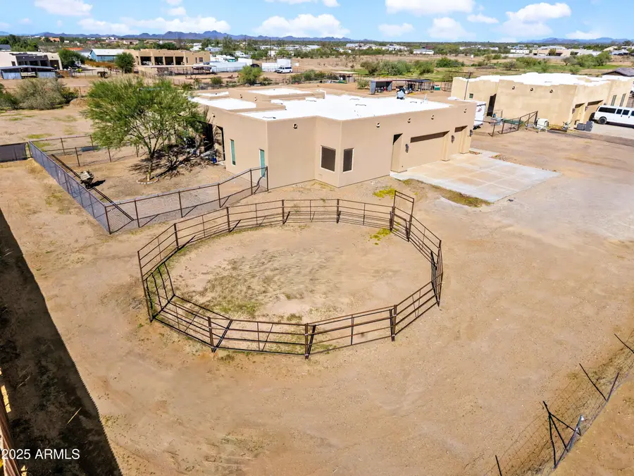 22603 W Laura Street, Wittmann, AZ 85361 - Image #2