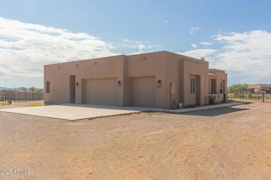 22603 W Laura Street, Wittmann, AZ 85361 - Image #3