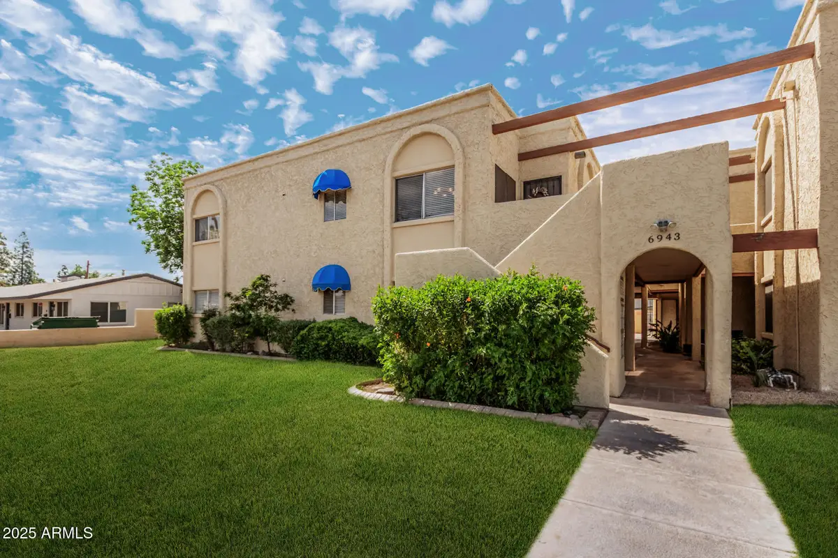 6943 E Earll Drive #6, Scottsdale, AZ 85251 - Image #1