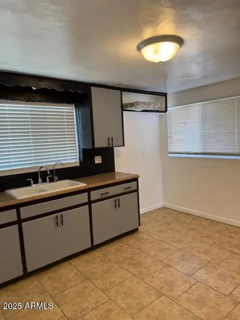 416 N Lewis --, Mesa, AZ 85201 - #3