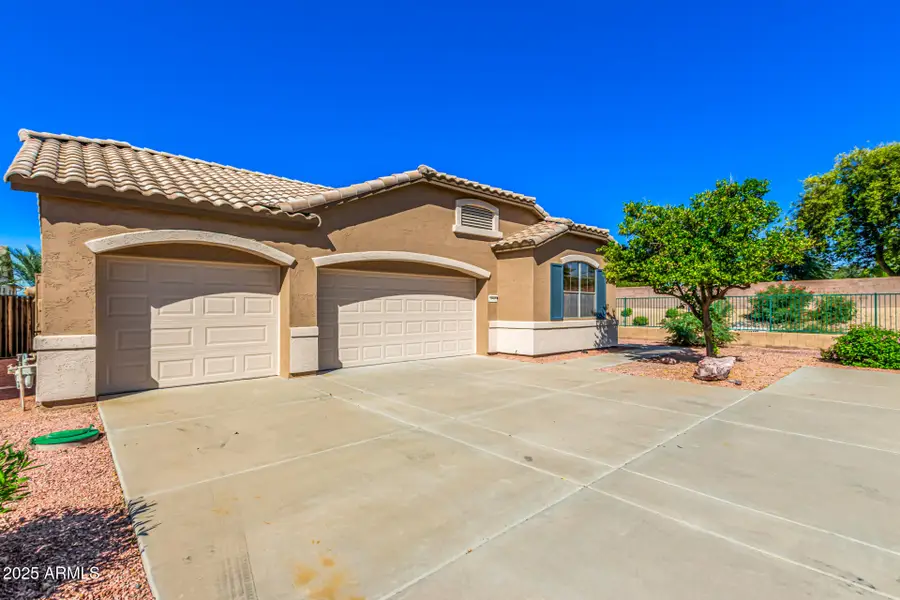 18562 N Alamo Drive, Surprise, AZ 85374 - Image #3