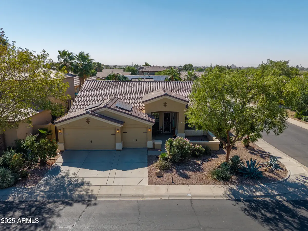 325 W Blue Lagoon Drive, Casa Grande, AZ 85122 - Image #1