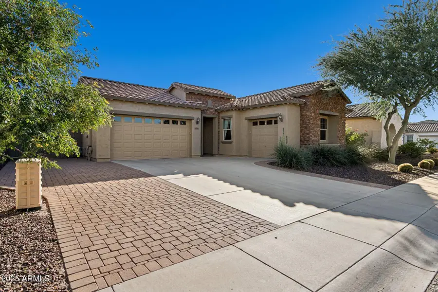 5537 W Desperado Way, Deer Valley, AZ 85083 - Image #2