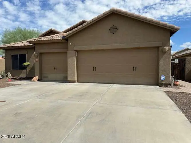 831 S Phelps Drive, Apache Junction, AZ 85120 - Image #3