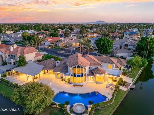 1502 E Treasure Cove Drive, Gilbert, AZ 85234