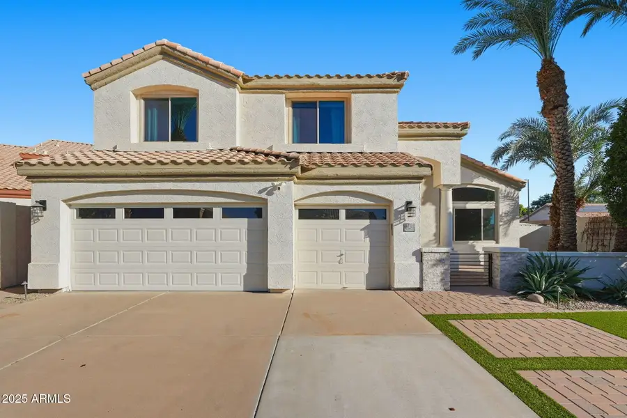 245 W Sagebrush Street, Gilbert, AZ 85233 - Image #3