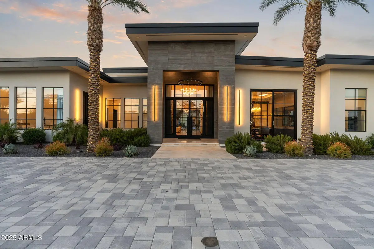 6324 E Cochise Road, Phoenix, AZ 85253 - Image #1