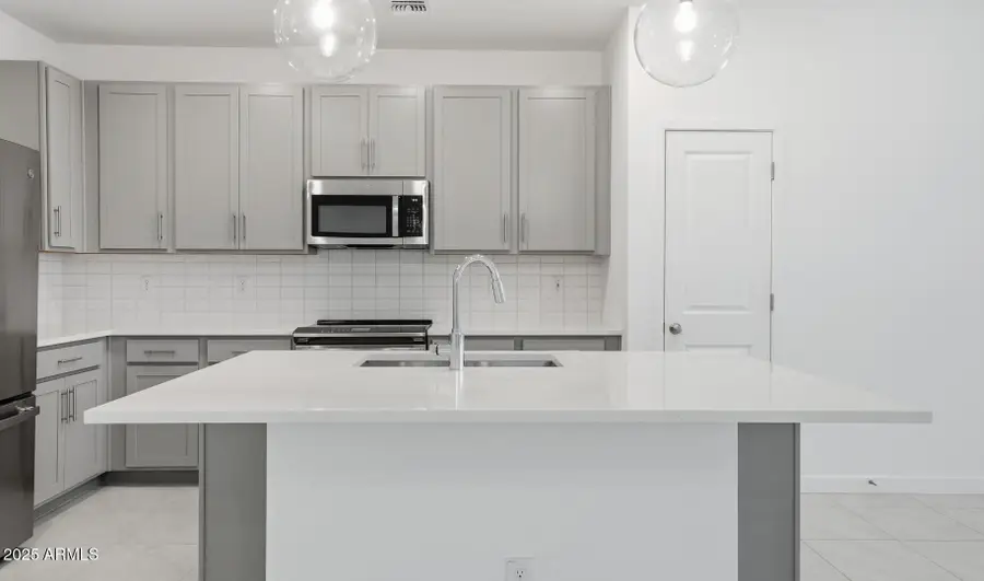 3828 S 234th Lane, Buckeye, AZ 85326 - Image #2