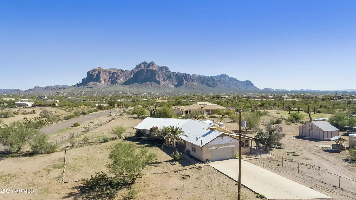 2225 E Foothill Street, Apache Junction, AZ 85119 - #1
