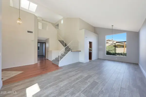 2126 E Escuda Road, Phoenix, AZ 85024