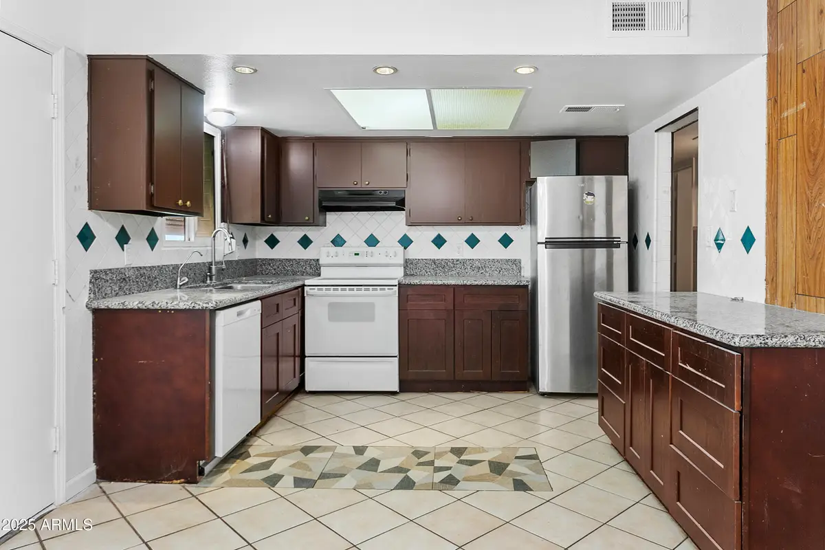 3605 S Cutler Drive, Tempe, AZ 85282 - Image #1