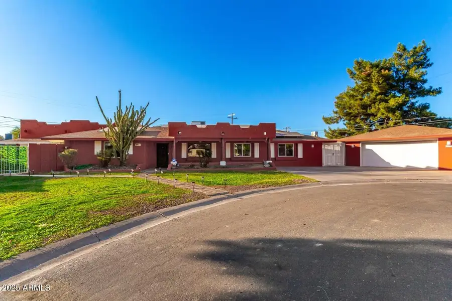 490 N Vine Street, Chandler, AZ 85225 - #2