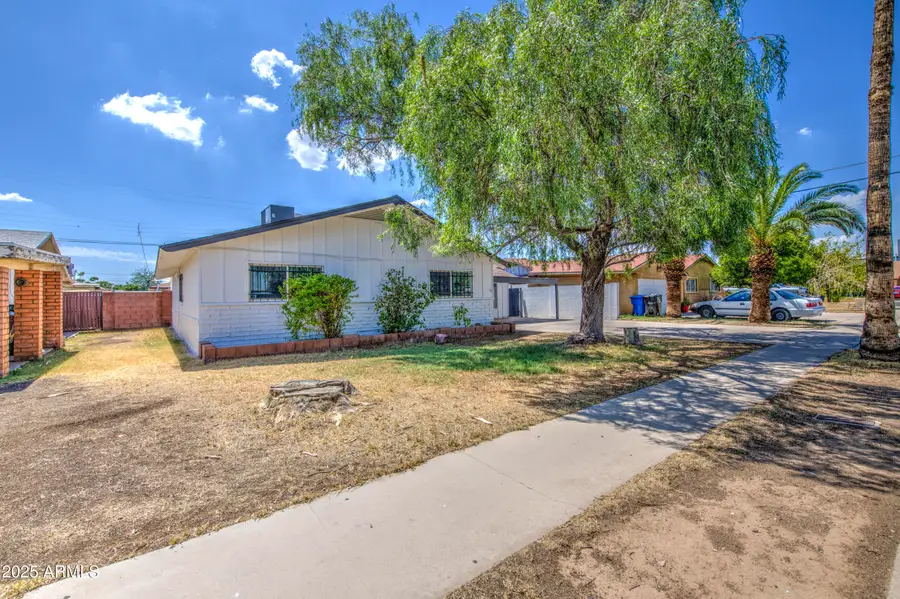 4750 N 39th Drive, Phoenix, AZ 85019 - Image #2