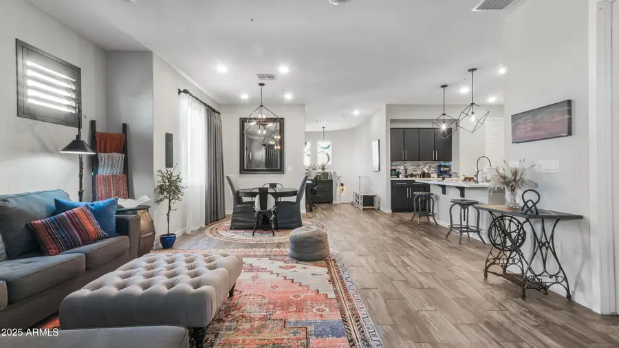 250 W Queen Creek Road #204, Chandler, AZ 85248 - Image #3