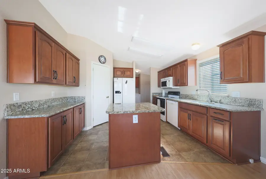 7271 E Juanita Avenue, Mesa, AZ 85209 - Image #3