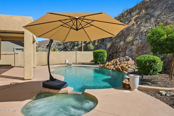 2419 E Silverwood Drive, Phoenix, AZ 85048