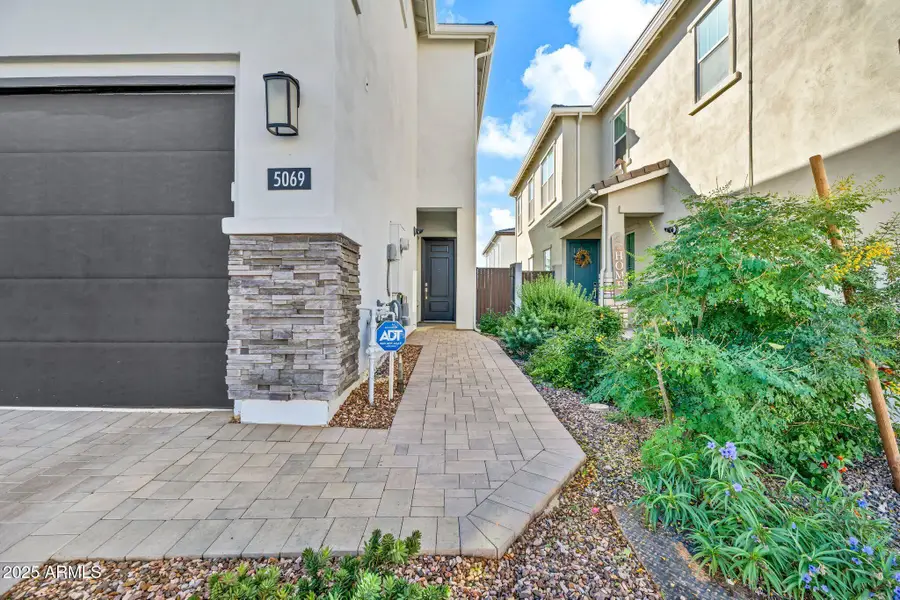 5069 E Anderson Drive, Phoenix, AZ 85254 - Image #2