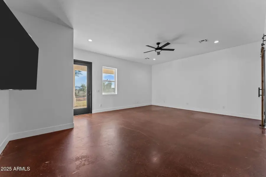 22227 W Dixileta Drive, Wittmann, AZ 85361 - Image #3